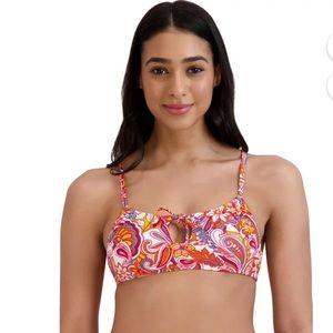 BCBG/Paris, Adjustable Keyhole Bikini Top. Size Medium